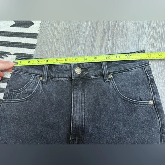 Rolla’s Black Original High Rise Straight Jeans Size 28 - Picture 8 of 11